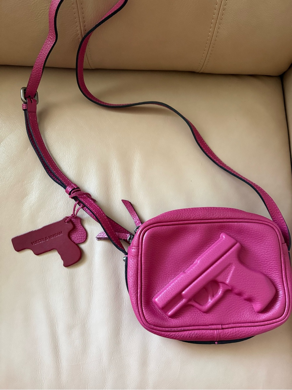 Vlieger & Vandam Hot Pink Leather Shoulder Bag with Gun Motif